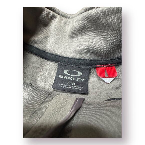 Oakley Front Zip Jacket Grey Gorpcore Front Pocket Size Large Jacket - Picture 4 of 8